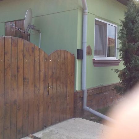 Dobra Casa Cosmin 게스트하우스 외부 사진
